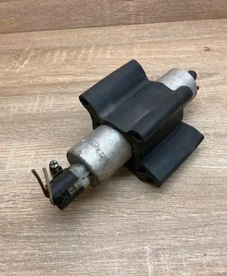 BMW 5 E39 Fuel injection high pressure pump 75005160
