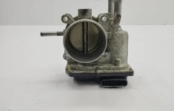 Hyundai Veloster Throttle valve 351002B300 530112N30