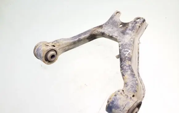 Mitsubishi Pajero Front control arm