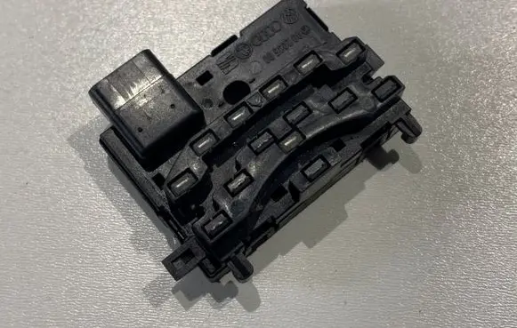Volkswagen Golf Plus Steering angle sensor 1K0959654