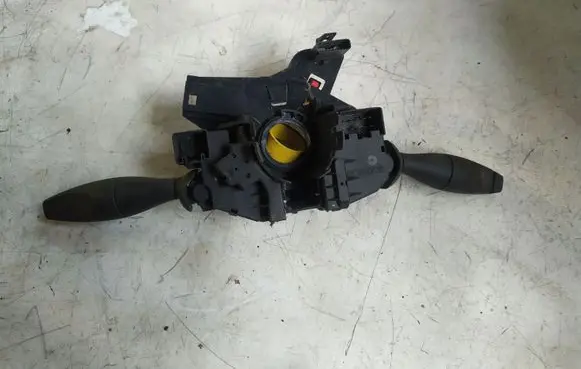 Ford Focus Indicator stalk 98AG13335AE 98AG17A553CC