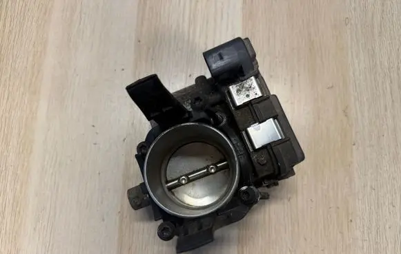 Seat Leon (5F) Throttle valve 03F133062B