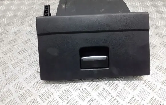 Ford Mondeo MK IV Glove box