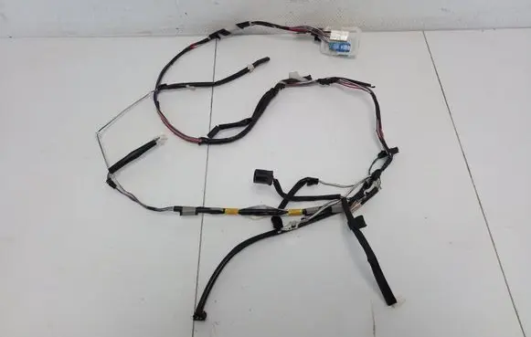 Toyota Auris 150 Tailgate/trunk wiring harness 8218502110A