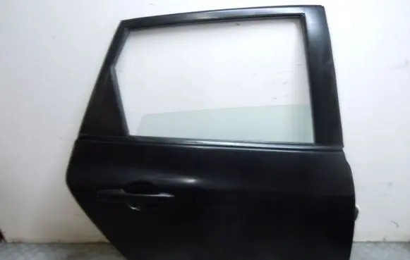 Mazda 3 I Rear door