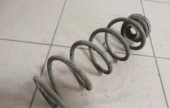 Volkswagen Up Rear coil spring