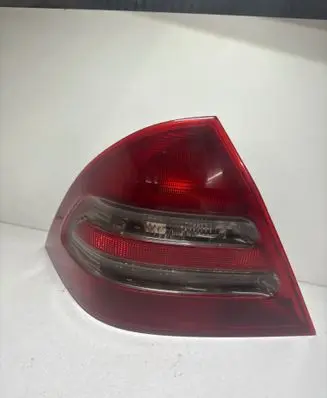 Mercedes-Benz C W203 Rear/tail lights