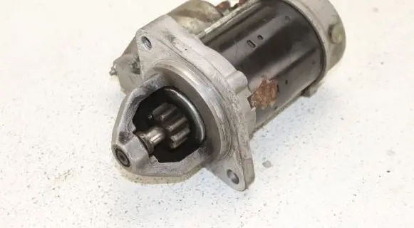 BMW 5 E60 E61 Starter motor 7521122