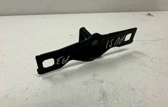 Audi A3 S3 8V Loading door lock loop/hook striker 8V5827507