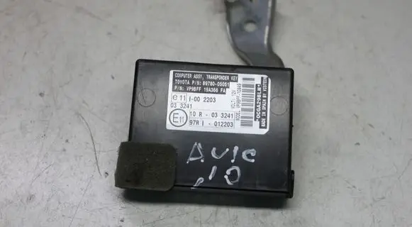 Toyota Avensis T270 Immobilizer control unit/module 8978005051