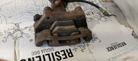 Nissan Primera Front brake caliper