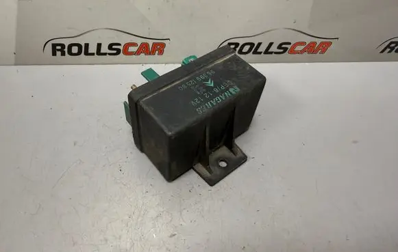 Citroen C5 Glow plug pre-heat relay 9639912580