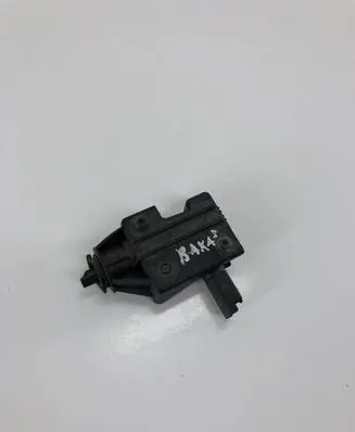 Fuel tank cap lock motor