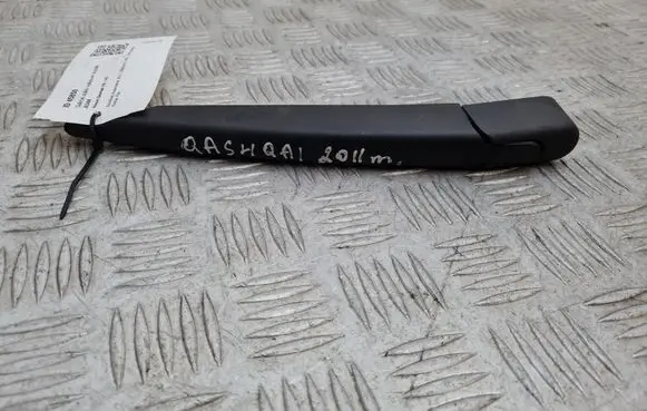 Nissan Qashqai Rear wiper blade arm 