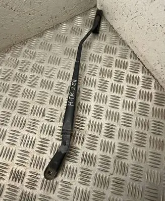 Hyundai Terracan Front wiper blade arm D226WJJ