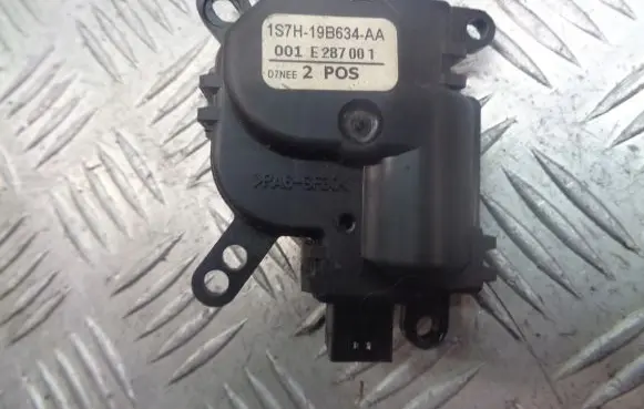 Ford Mondeo Mk III A/C air flow flap actuator/motor 1S7H19E616AA