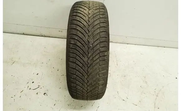 Mercedes-Benz A W176 R16 winter tire 
