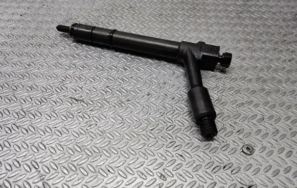 Opel Combo C Fuel injector TJBB01901D