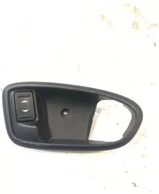 Ford Mondeo MK IV Electric window control switch U226A36