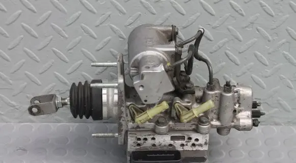 Toyota Prius (XW20) ABS Pump 47030