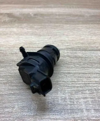 Subaru Justy Windscreen/windshield washer pump 0602104461