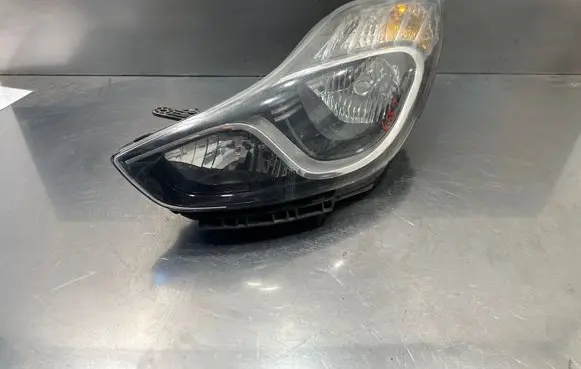 Hyundai ix20 Headlight/headlamp 921011kxxx