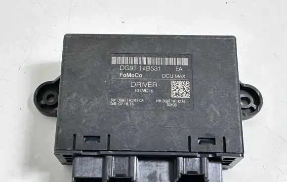 Ford Mondeo MK V Door control unit/module DG9T14B531EA DG9T14B531