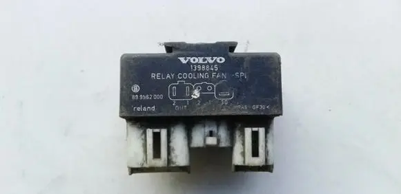 Volvo 850 Coolant fan relay 899962000 1398845