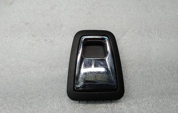 Volvo XC90 Tie down hook / loop 39833826