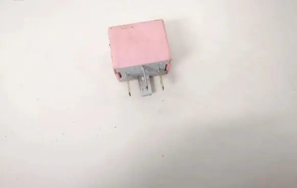 Opel Vivaro Other relay 8200303271