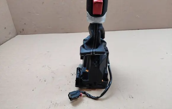 Jeep Wrangler Gear shifter/selector P68268664AF