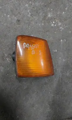 Volkswagen PASSAT B3 Front indicator light 357953050