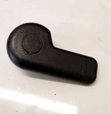 Ford Focus Engine bonnet (hood) release handle AM5116B626A