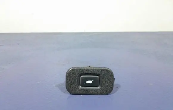 Honda Accord Tailgate opening switch M20419