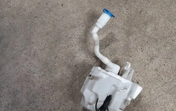 Seat Ibiza IV (6J,6P) Windshield washer fluid reservoir/tank 6C0955453F