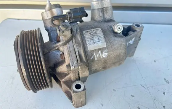 Nissan Note (E12) Air conditioning (A/C) compressor (pump) 926003VB2A