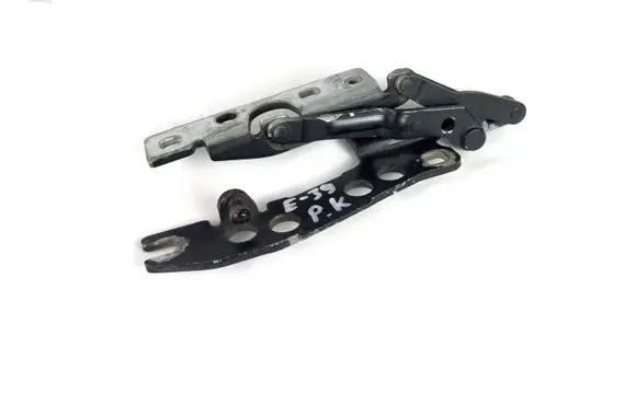 Engine bonnet/hood hinges
