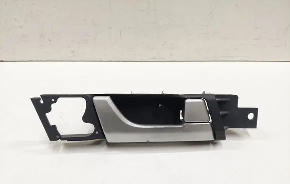 Chevrolet Captiva Rear door interior handle SWC200412