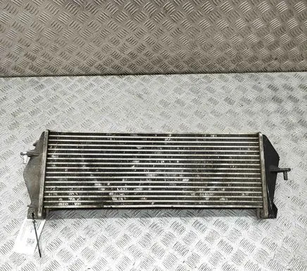 Land Rover Defender Intercooler radiator ESR4504