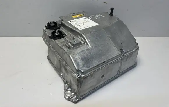 BMW i4 Voltage converter inverter 5B67BC7 5B68314