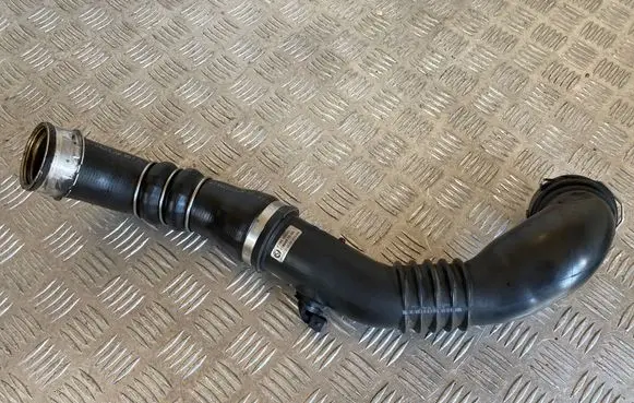 BMW 3 E90 E91 Intercooler hose/pipe 7798439 7798692