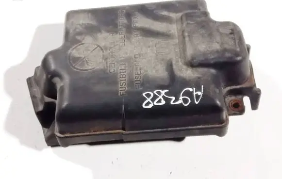 Fiat Punto (199) Battery box tray cover/lid 735471684