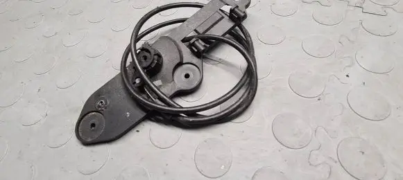 Engine bonnet/hood lock release cable
