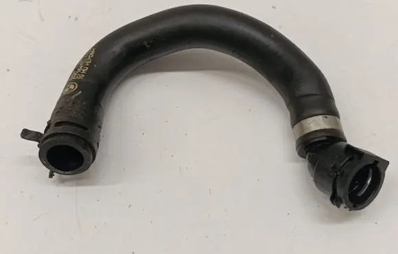 Mini Cooper Countryman F60 Engine coolant pipe/hose 9367390