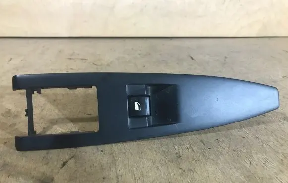 Citroen C6 Electric window control switch 96519386