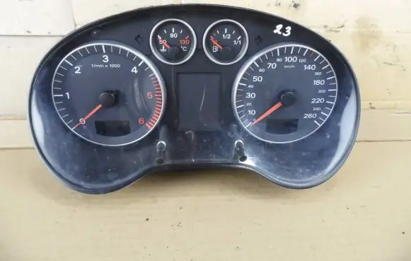 Audi A3 S3 8P Speedometer (instrument cluster) 8P0920900D