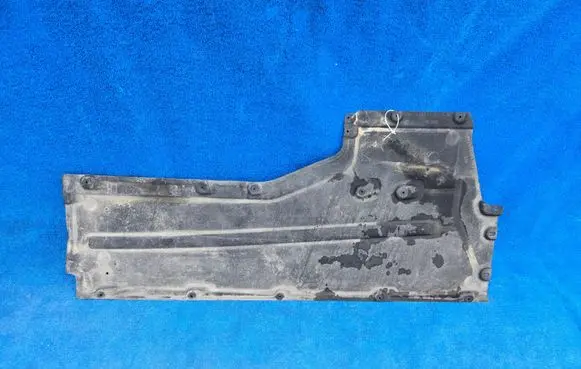 BMW 5 G30 G31 G38 Side bottom protection 7351447 51757351447