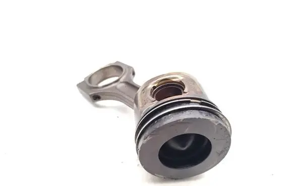 BMW 3 E90 E91 Piston with connecting rod N47D20C