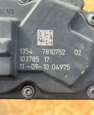 BMW 5 F10 F11 Engine shut-off valve 10378517 7810752 091004975