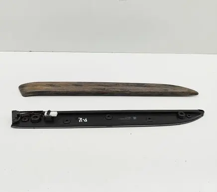 Land Rover Discovery 5 Front door card panel trim LR082420 HY32237B75DA